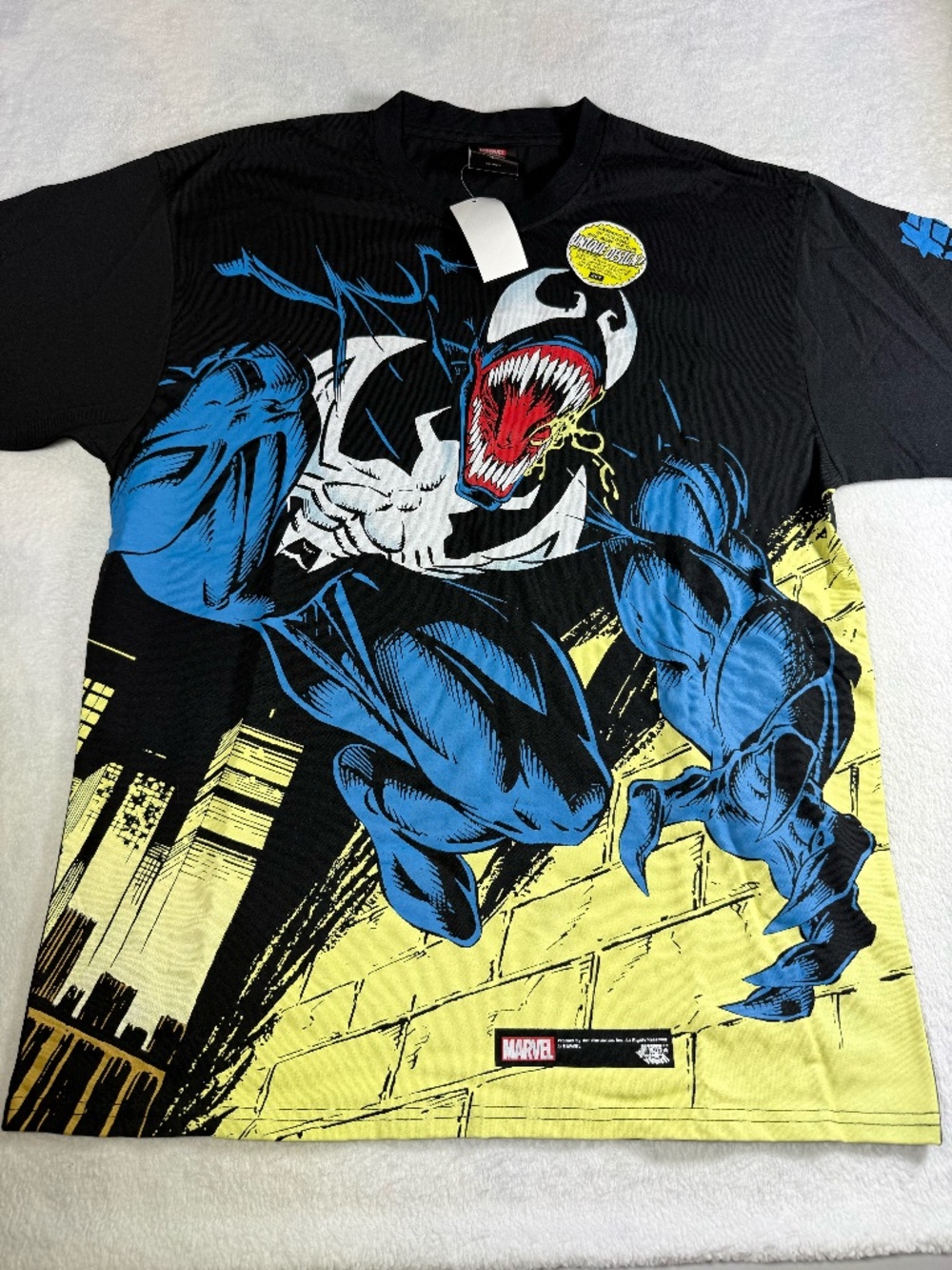 BRAND NEW WITH TAG HUF DESIGNS X VENOM
